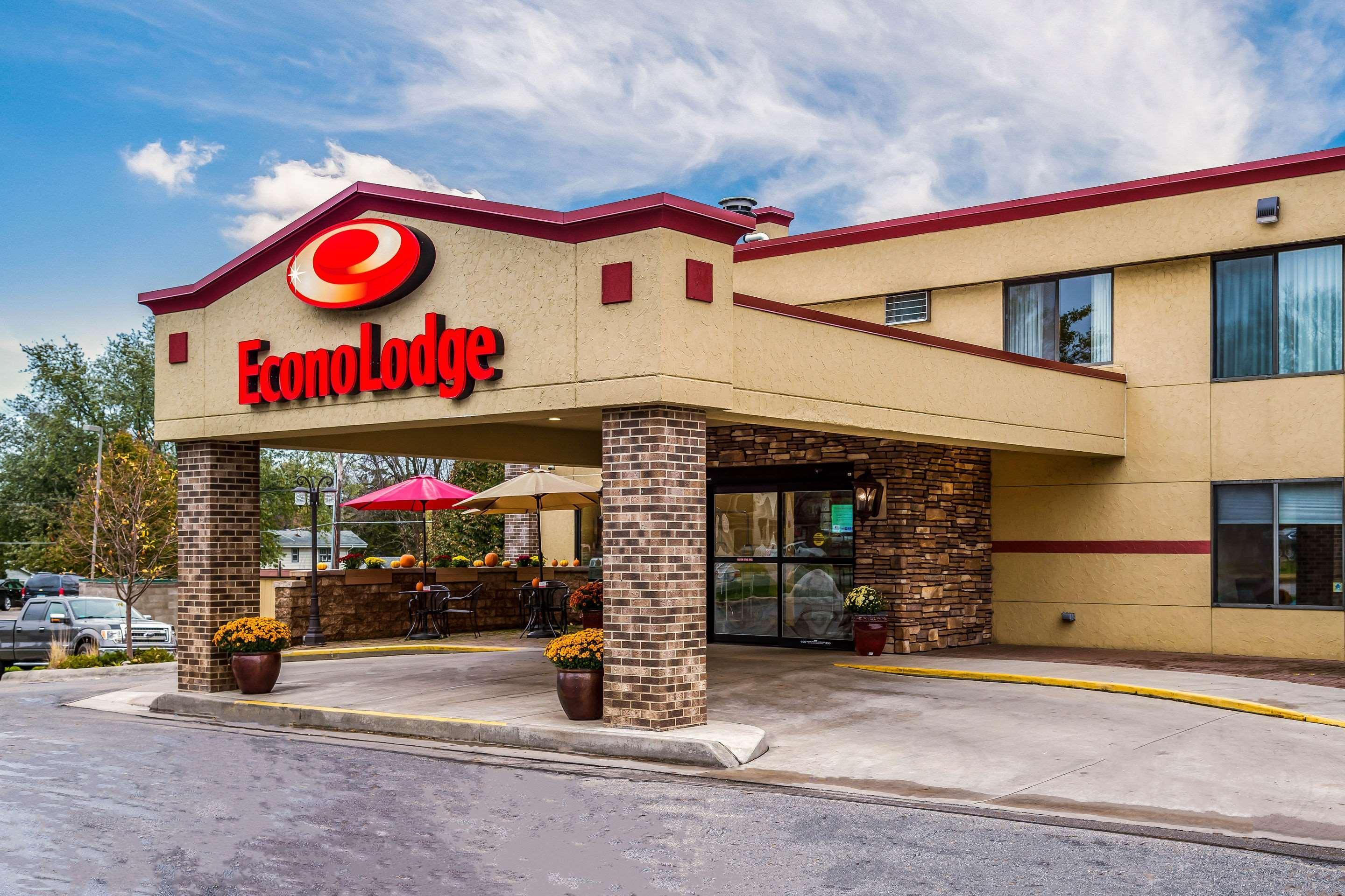 Econo Lodge Mayo Clinic Area Rochester Exterior photo