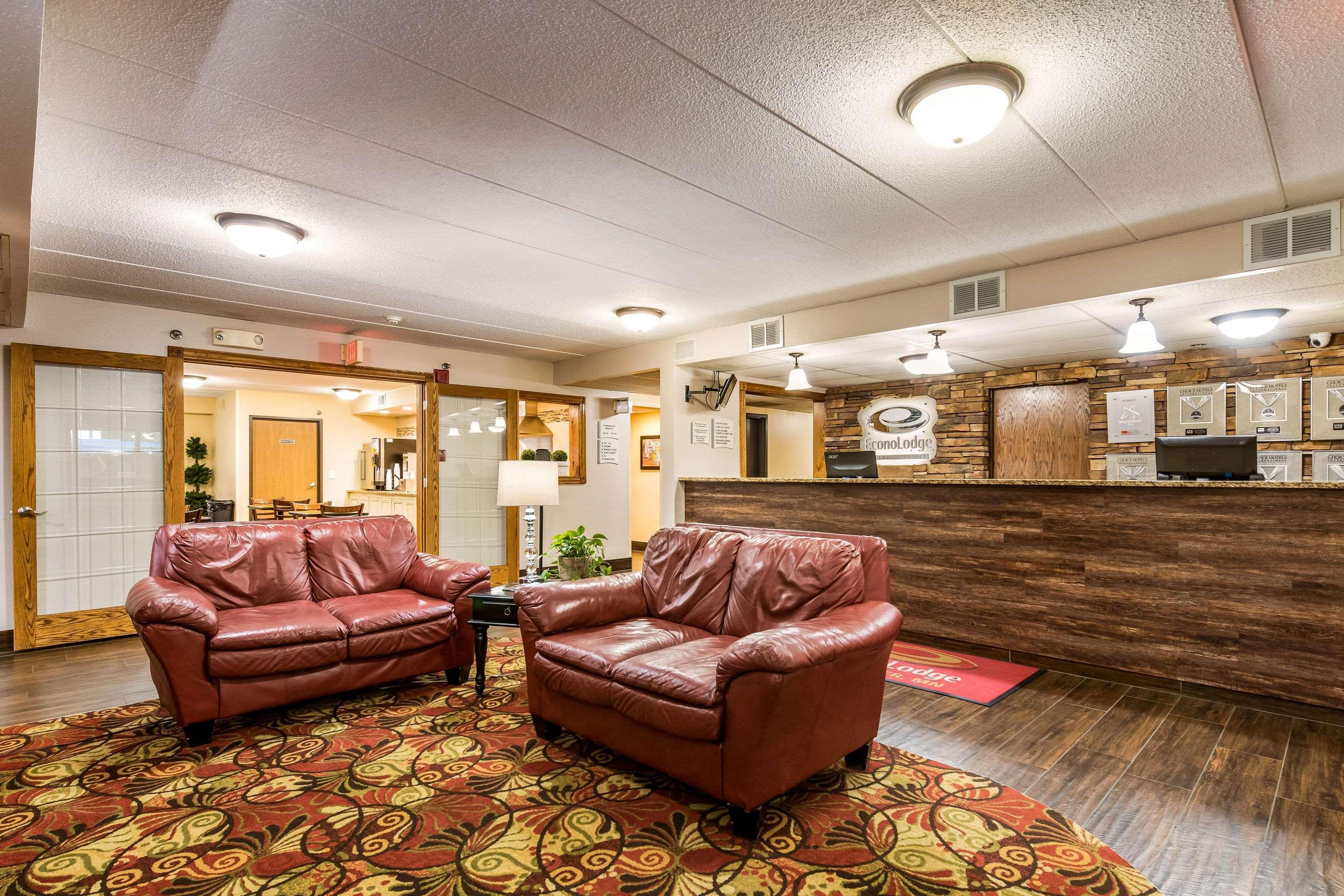 Econo Lodge Mayo Clinic Area Rochester Exterior photo