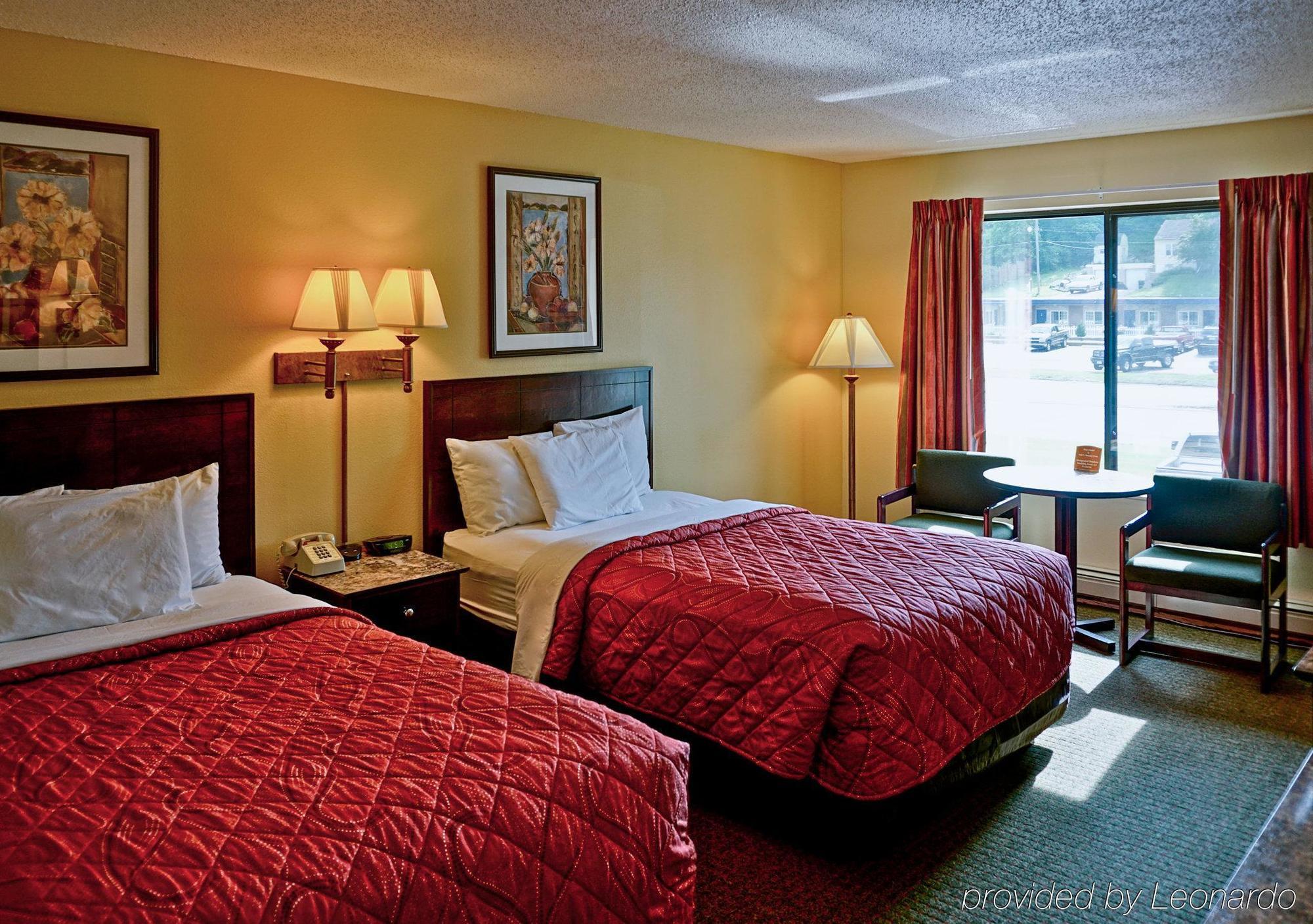 Econo Lodge Mayo Clinic Area Rochester Exterior photo