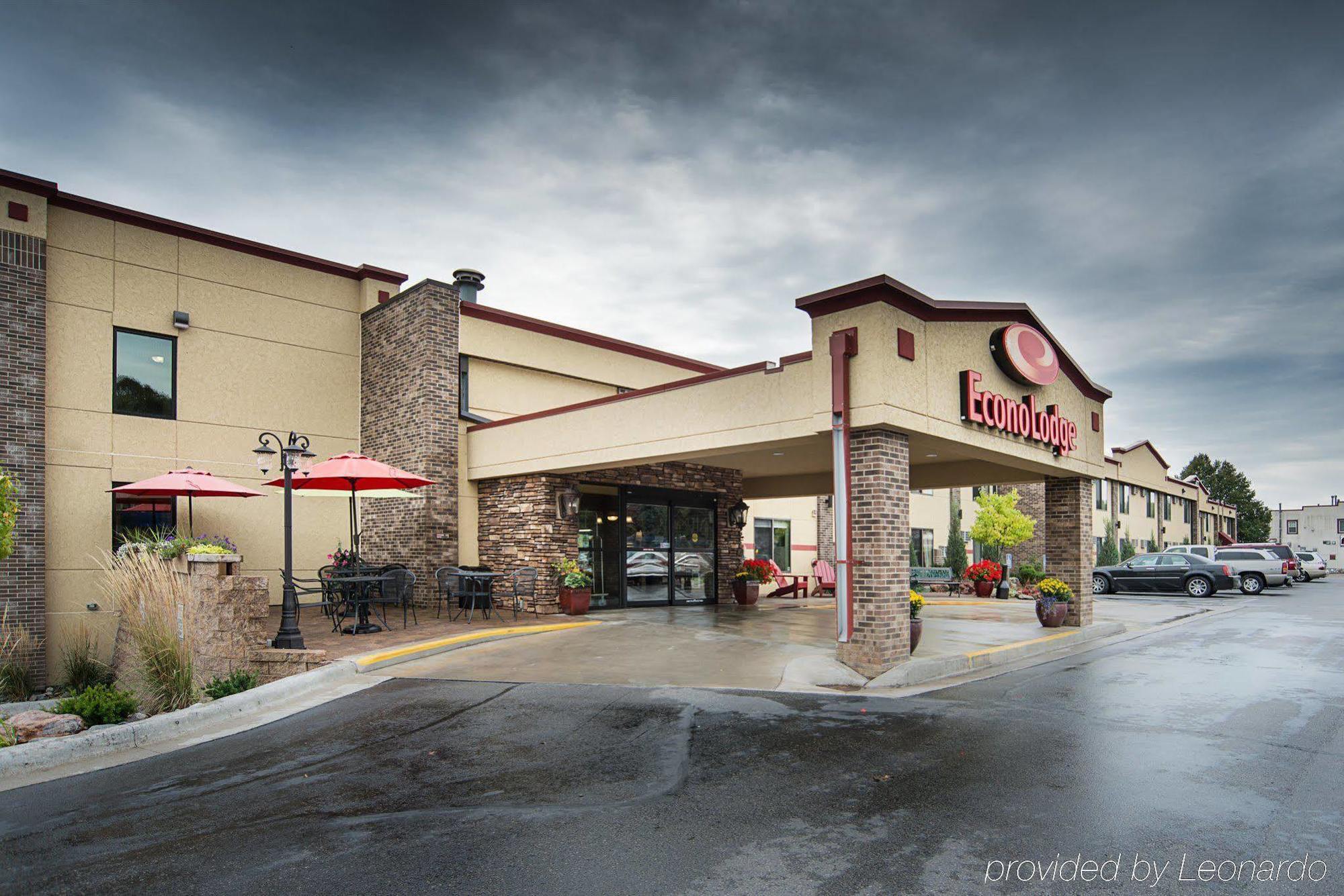 Econo Lodge Mayo Clinic Area Rochester Exterior photo
